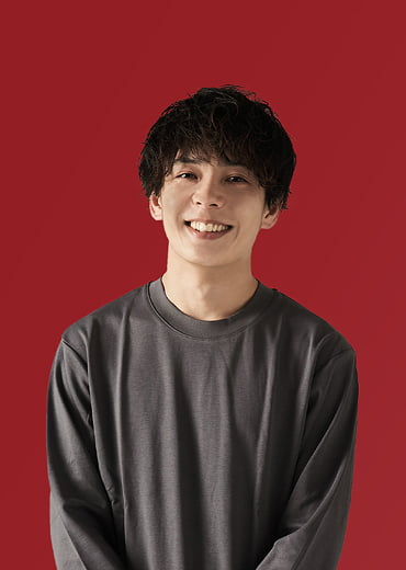 笑顔の男性社員のポートレート写真