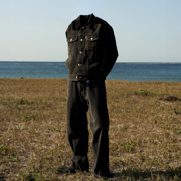 アパレル事業で展開しているブランドの服の着用イメージ